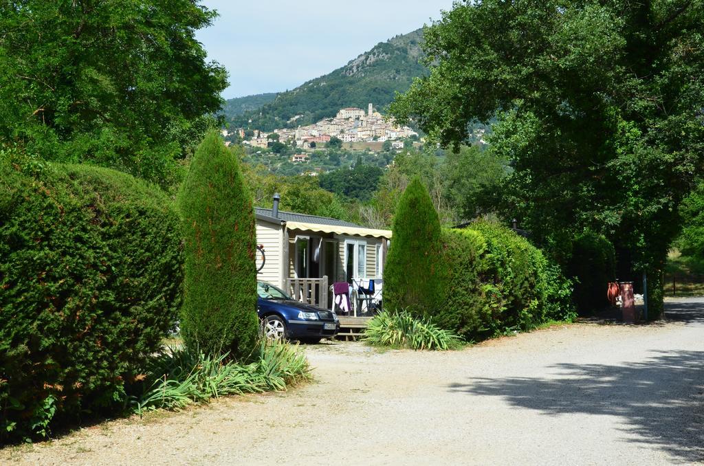 Camping Hotel Les Rives Du Loup Tourrettes-sur-Loup Exterior photo