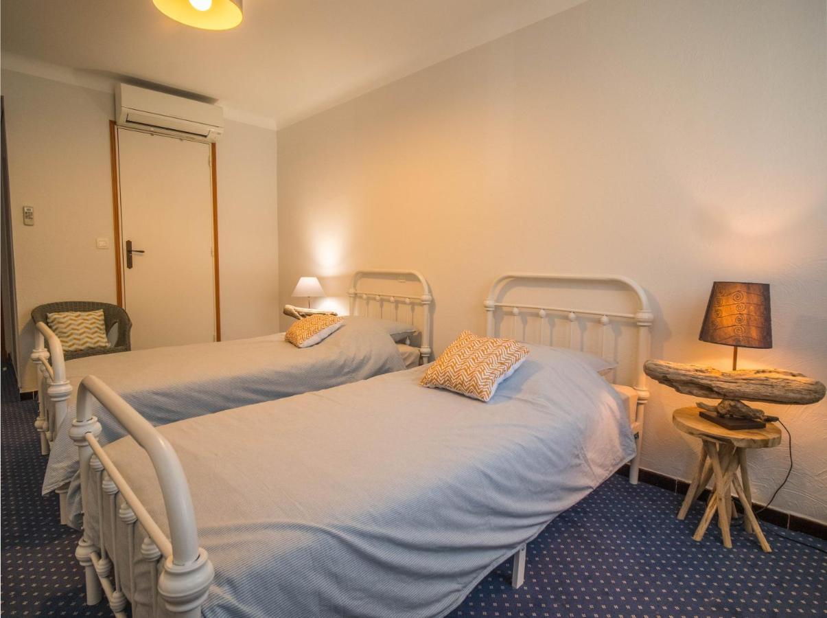 Camping Hotel Les Rives Du Loup Tourrettes-sur-Loup Exterior photo